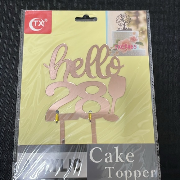 CTX Acrylic Hello 28 Cake Topper - Rose Gold Acrylic  Decoration NIP
7” H X 5” W - Picture 6 of 8